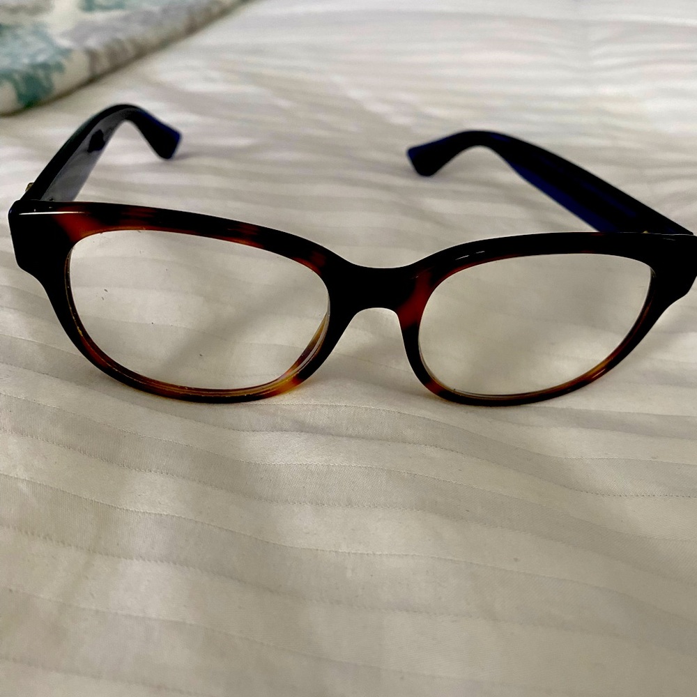 100% Authentic Gucci glasses! Excellent condition! Reader Rx, can be replaced